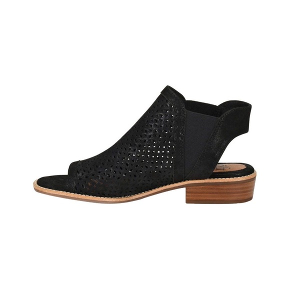 Sofft Natesa Black Shimmer Leather Sandals - Picture 2 of 11